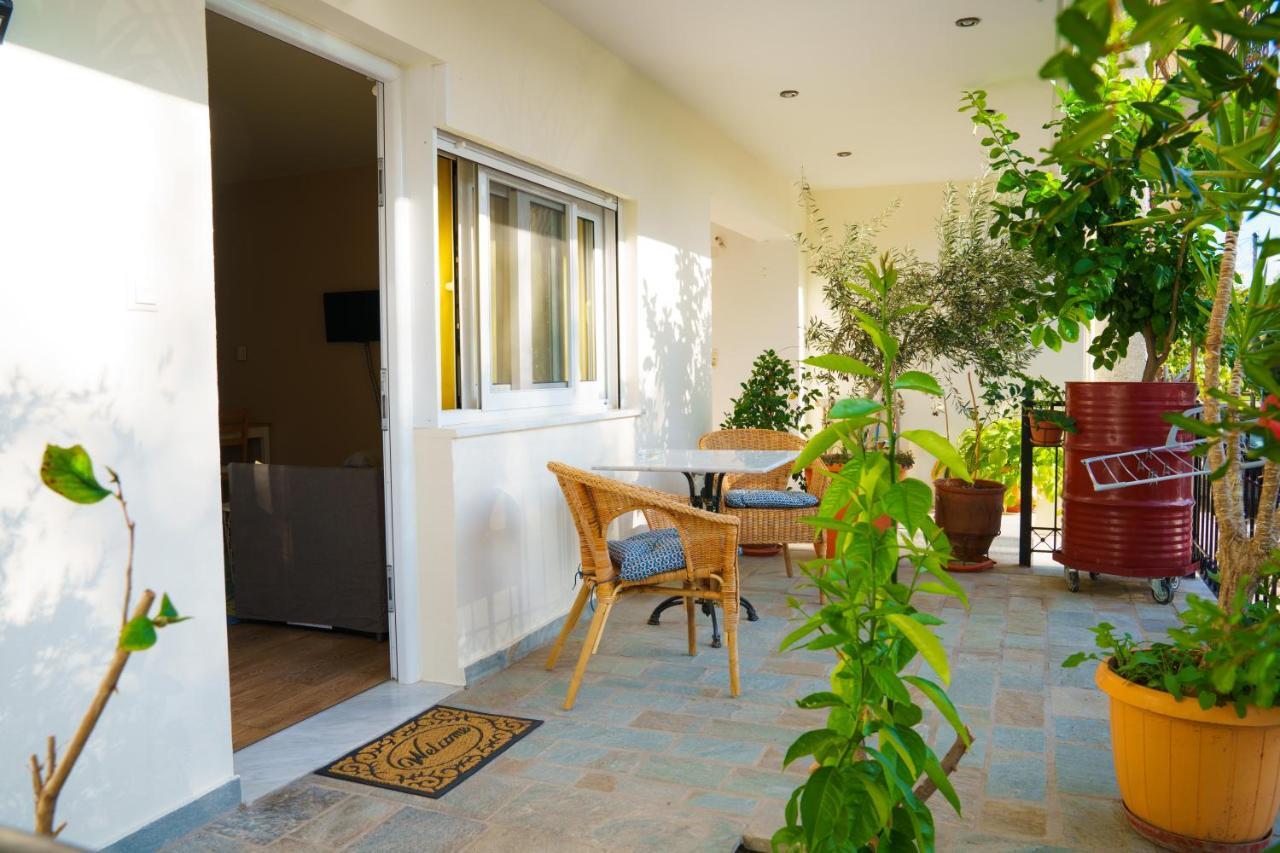 Yiannis Apartments 1 Ioannina Exterior photo